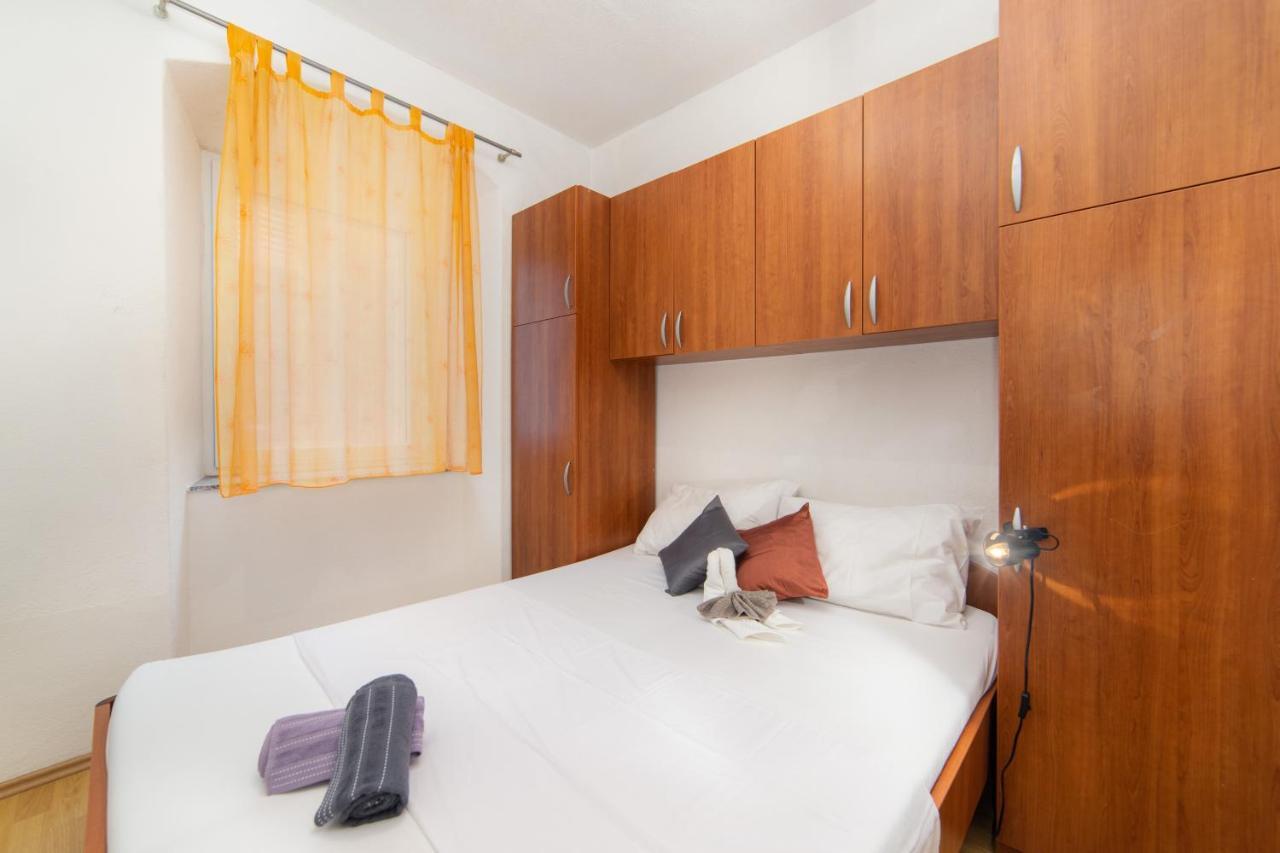 Apartment Kalalarga Макарска Екстериор снимка