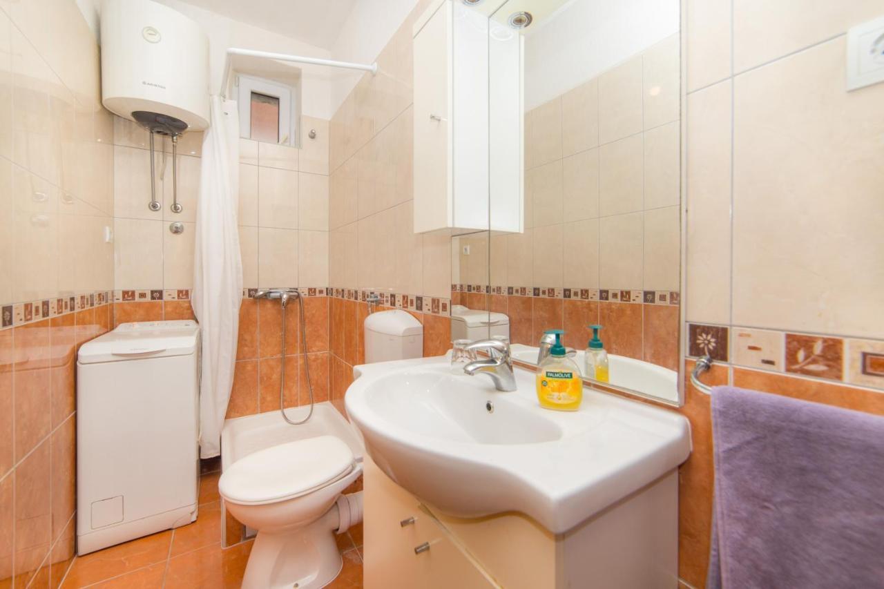 Apartment Kalalarga Макарска Екстериор снимка